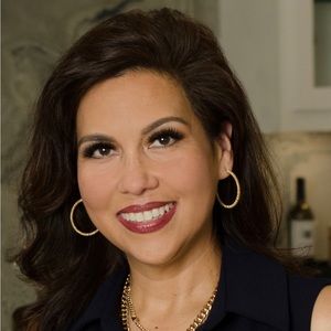 Meet your Posher, Posh